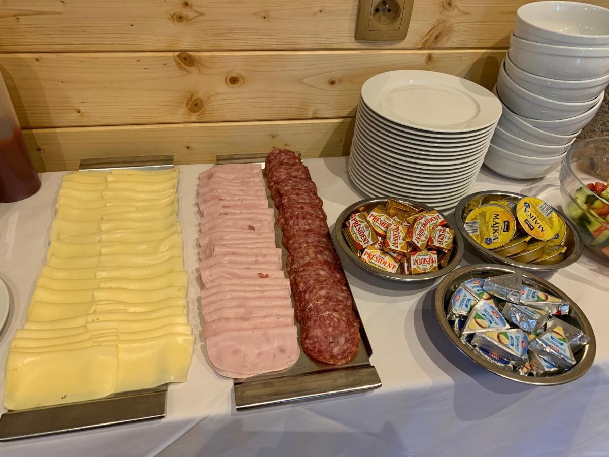 Penzion A Restaurace Vyhlidka Železná Ruda Dış mekan fotoğraf